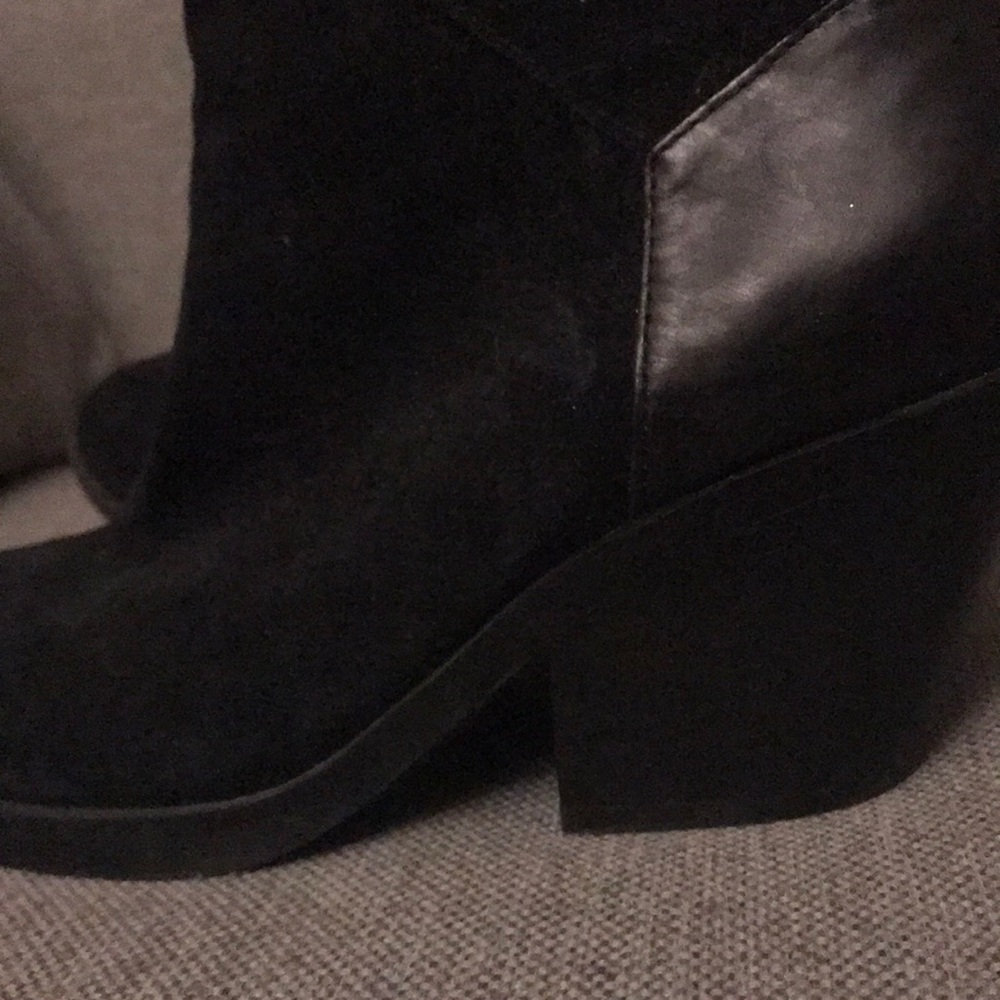 NAYA Suede and leather over the knee boots!